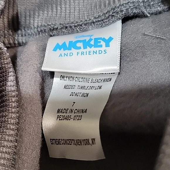 Boys Disney Mickey Mouse Sweatshirt Sizes 4 & 5/6 NWOT - Picture 5 of 5